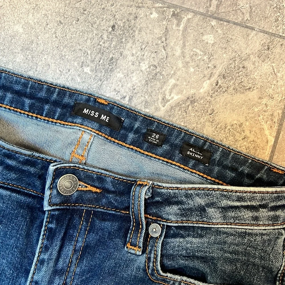 Miss Me Stepped Hem Ankle Skinny - Picture 3 of 10